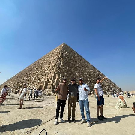 Momen Pyramids Inn Kafret el-Gabal Kültér fotó