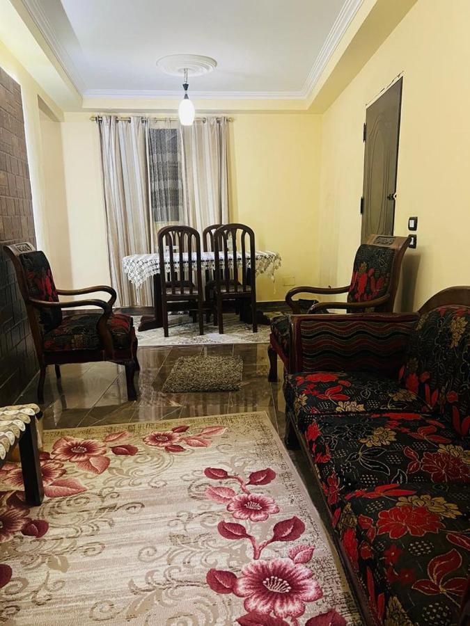 Momen Pyramids Inn Kafret el-Gabal Kültér fotó